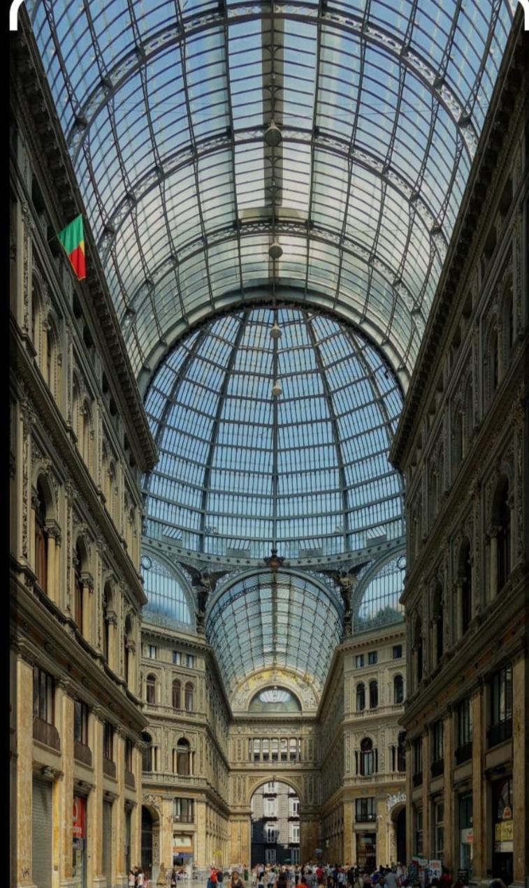 Royal Spaccanapoli Apartamento Exterior foto